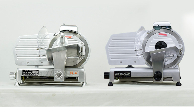 Máy cắt thịt làm lạp xưởng ES250N (bên trái) và ES250 (bên phải)